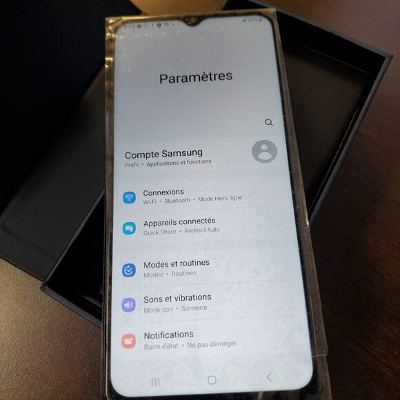 Samsung Galaxy A13 32GB,  Unlocked. In good condition ! - Picture 7 of 8